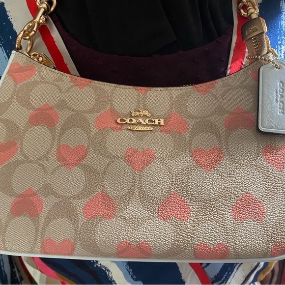 Coach Teri with heart print gold pink hearts cream clutch crossbody small bag - Picture 1 of 10